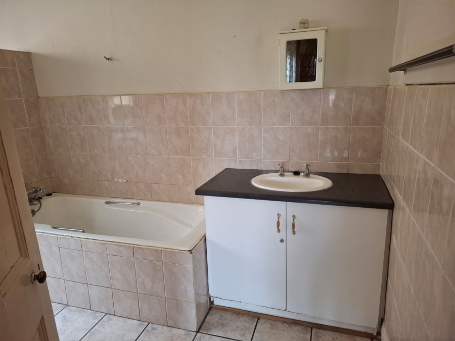 4 Bedroom Property for Sale in Beaconsfield Northern Cape